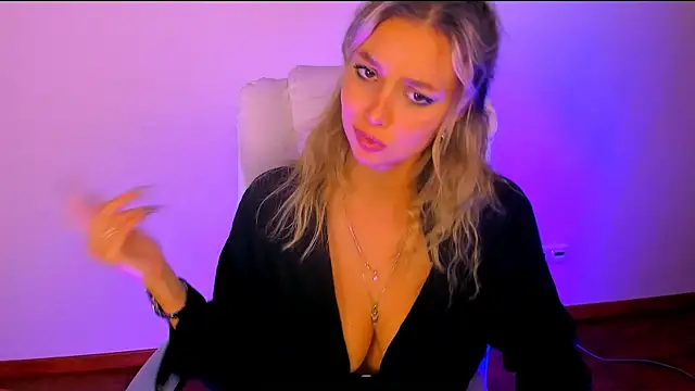 Snapshot of melissa_richardson chatting on 09/08/25, 04:28 melissa richardson online show from 09/08/25, 04:28