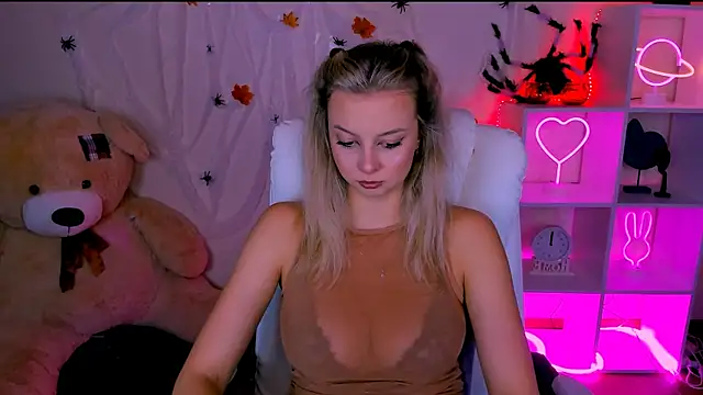 Snapshot of melissa_richardson chatting on 10/23/25, 01:21 melissa richardson online show from 10/23/25, 01:21