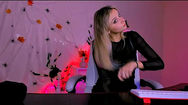 Snapshot of melissa_richardson chatting on 11/05/25, 04:51 melissa richardson online show from 11/05/25, 04:51