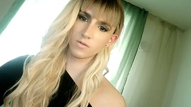 Snapshot of hellenspellman chatting on 03/07/25, 07:41 hellenspellman online show from 03/07/25, 07:41