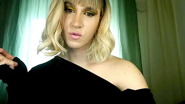 Snapshot of hellenspellman chatting on 03/10/25, 05:54 hellenspellman online show from 03/10/25, 05:54