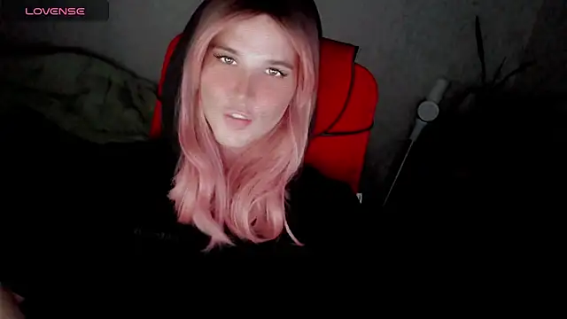 Snapshot of hellenspellman chatting on 09/16/25, 04:52 hellenspellman online show from 09/16/25, 04:52