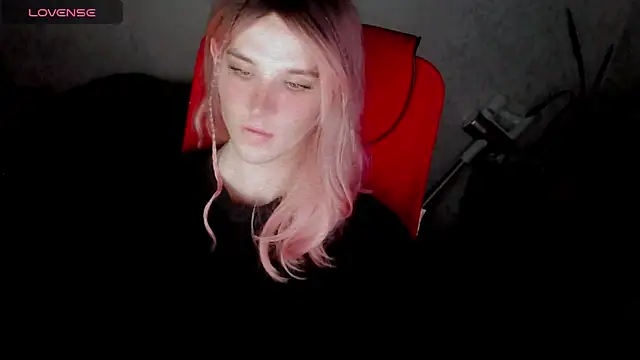 Snapshot of hellenspellman chatting on 10/11/25, 03:54 hellenspellman online show from 10/11/25, 03:54