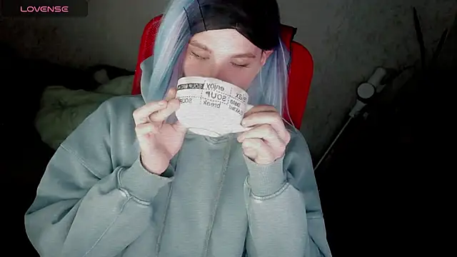 Snapshot of hellenspellman chatting on 10/19/25, 03:12 hellenspellman online show from 10/19/25, 03:12