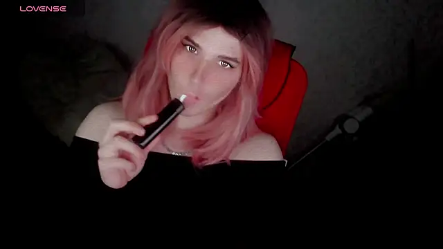 Snapshot of hellenspellman chatting on 11/28/25, 04:09 hellenspellman online show from 11/28/25, 04:09