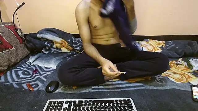 rahulkajuuu0909 online show from 12/01/25, 10:26