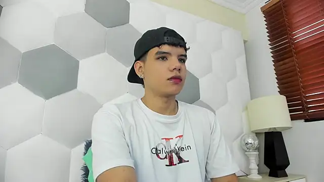 Axel Forte online show from 09/22/25, 01:02