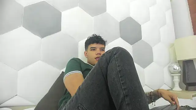 Axel Forte online show from 12/21/25, 01:07