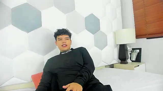 Axel Forte online show from 03/18/26, 01:47