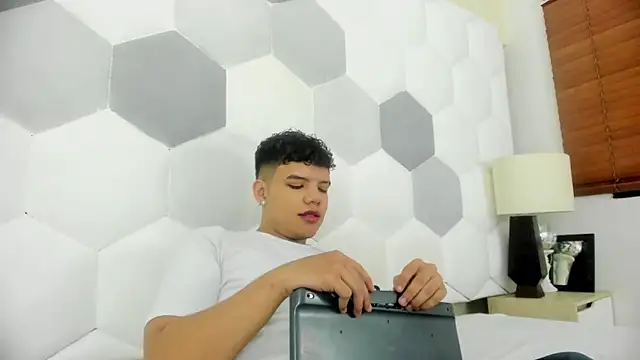 Axel Forte online show from 03/21/26, 02:09