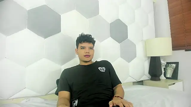 Axel Forte online show from 04/04/26, 02:03