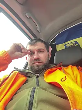 Snapshot of daniel21p chatting on 02/26/25, 02:03 daniel21p online show from 02/26/25, 02:03