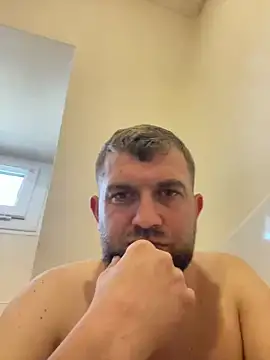 Snapshot of daniel21p chatting on 03/09/25, 01:48 daniel21p online show from 03/09/25, 01:48