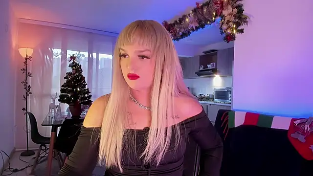 ScarletThompsonx online show from 12/17/25, 09:54