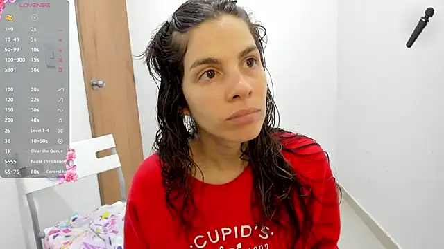 jessyegoldenn online show from 04/16/26, 05:25