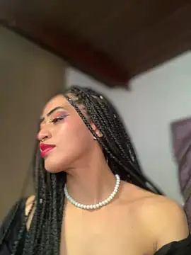 Snapshot of MichelleDiaz_Pink chatting on 03/12/25, 04:19 MichelleDiaz Pink online show from 03/12/25, 04:19