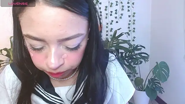 Snapshot of hellokitty__valery chatting on 04/22/26, 01:08 hellokitty valery online show from 04/22/26, 01:08
