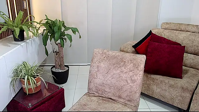 Snapshot of cod_dolll chatting on 11/22/25, 02:43 cod dolll online show from 11/22/25, 02:43