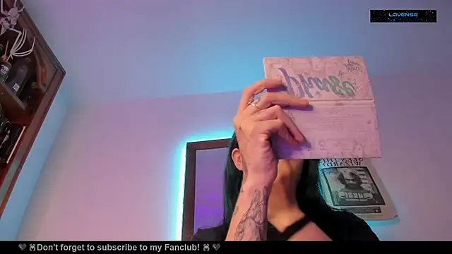 Hisato111 online show from 10/12/25, 12:37