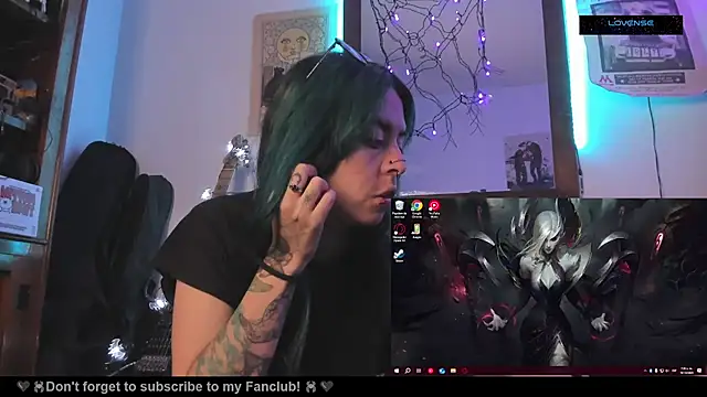 Hisato111 online show from 10/19/25, 12:39