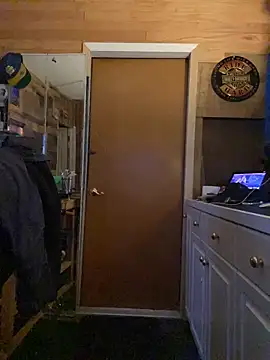 Polaroid White online show from 11/13/25, 07:40