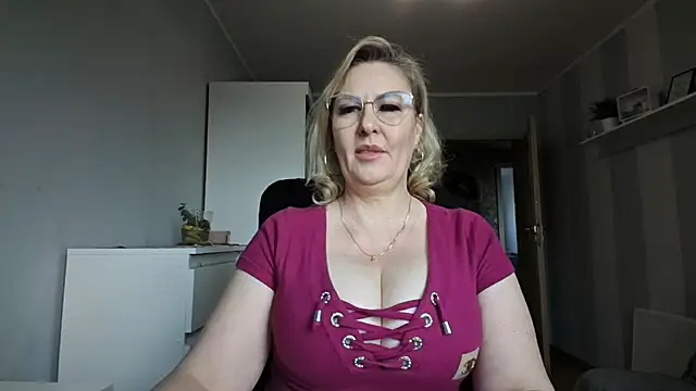 DianaLive online show from 03/10/26, 07:35