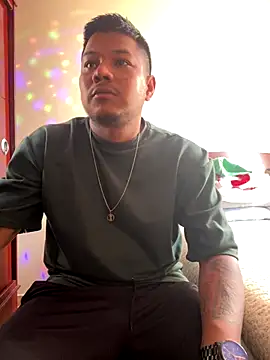 Saipuer31 online show from 12/17/25, 06:58