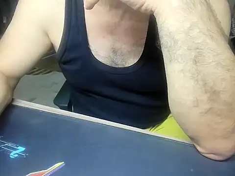 Snapshot of alykemylove01 chatting on 11/21/25, 05:33 alykemylove01 online show from 11/21/25, 05:33