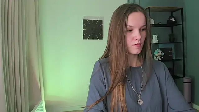 Snapshot of Amber_Rogers chatting on 03/08/25, 08:35 Amber Rogers online show from 03/08/25, 08:35