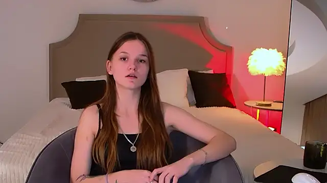 Snapshot of Amber_Rogers chatting on 03/11/25, 02:29 Amber Rogers online show from 03/11/25, 02:29