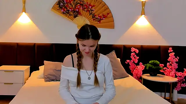 Snapshot of Amber_Rogers chatting on 03/13/25, 06:34 Amber Rogers online show from 03/13/25, 06:34