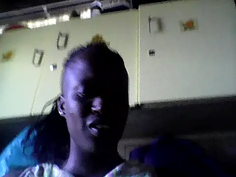 Snapshot of LoveDropss chatting on 11/30/25, 02:10 LoveDropss online show from 11/30/25, 02:10