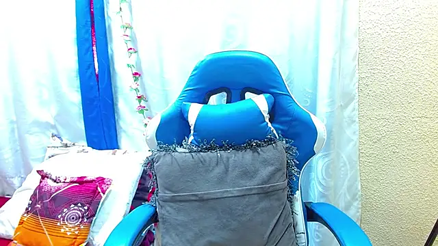 Gia leinn online show from 03/18/26, 02:31