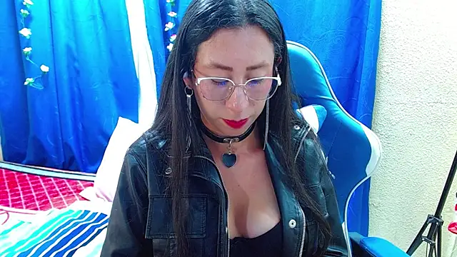 Snapshot of Gia_leinn chatting on 04/22/26, 12:24 Gia leinn online show from 04/22/26, 12:24