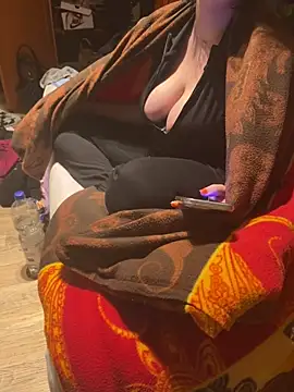 Snapshot of Tightassslut18 chatting on 02/24/25, 07:30 Tightassslut18 online show from 02/24/25, 07:30