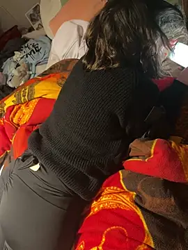 Snapshot of Tightassslut18 chatting on 02/26/25, 07:27 Tightassslut18 online show from 02/26/25, 07:27