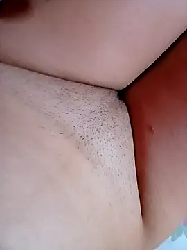 Snapshot of meddy_delicinha chatting on 11/14/25, 11:46 meddy delicinha online show from 11/14/25, 11:46