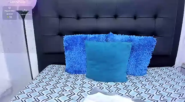 Madyson18 online show from 03/04/25, 08:57