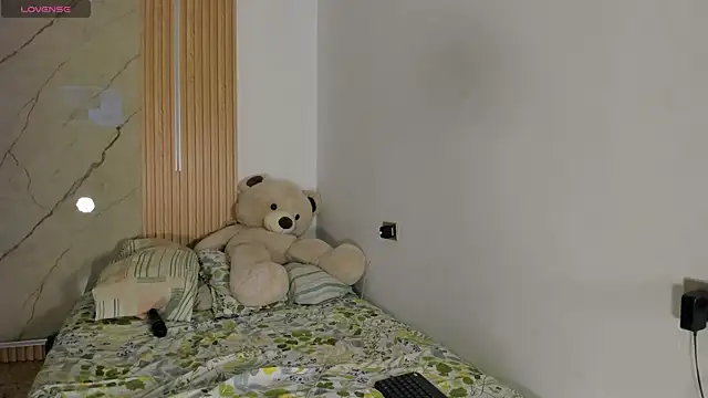 flor herrera01 online show from 04/01/26, 07:09