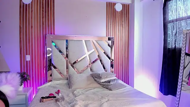 sweetviolet   online show from 03/20/25, 03:47