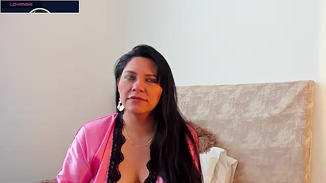 Snapshot of isabellarous- chatting on 02/26/26, 08:19 isabellarous- online show from 02/26/26, 08:19