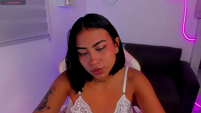 Ivyy Moon  online show from 09/11/25, 02:11