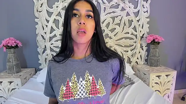 AnnieGibbyns online show from 04/28/26, 02:27