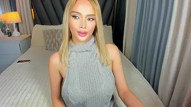 KylieSonique online show from 02/11/26, 05:23