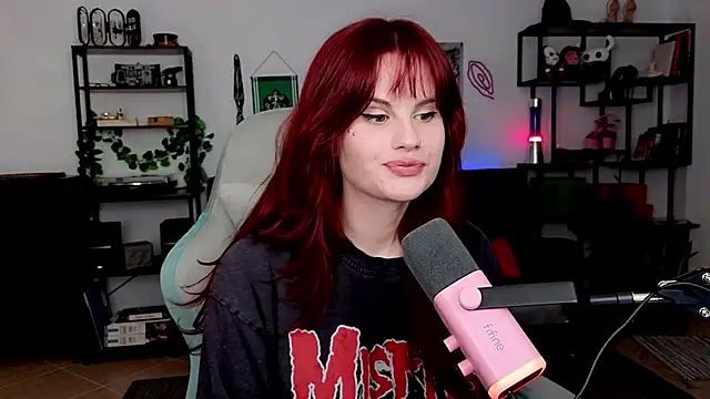 Della Ideal online show from 04/11/26, 05:06