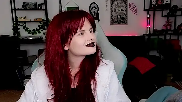 Della Ideal online show from 04/15/26, 07:58