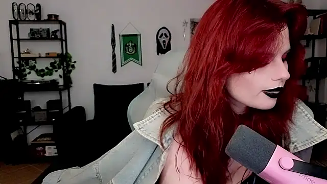 Snapshot of Della_Ideal chatting on 05/09/26, 05:51 Della Ideal online show from 05/09/26, 05:51