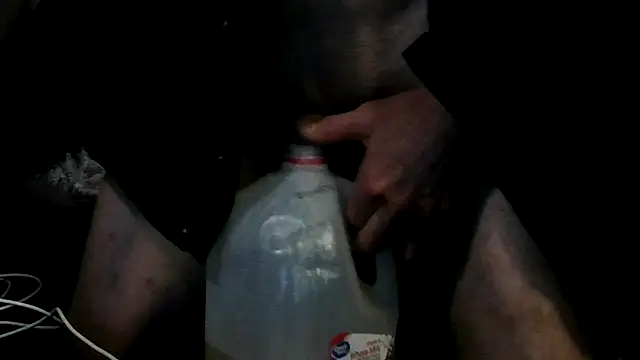 Snapshot of PornStro921 chatting on 12/04/25, 01:09 PornStro921 online show from 12/04/25, 01:09