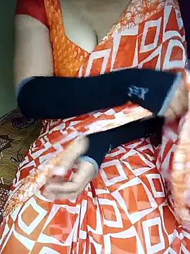 Snapshot of geetha_telugu_kan277 chatting on 10/05/25, 06:45 geetha telugu kan277 online show from 10/05/25, 06:45