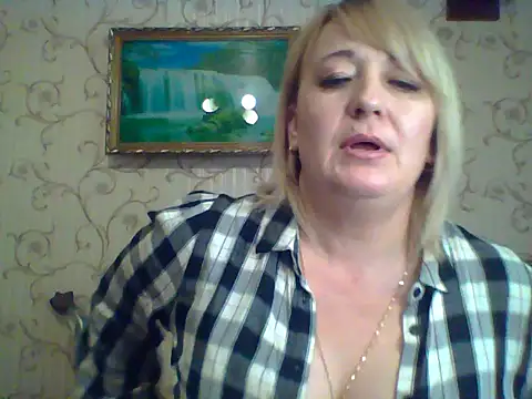 Snapshot of ArielXLoveresss chatting on 03/10/25, 12:15 ArielXLoveresss online show from 03/10/25, 12:15